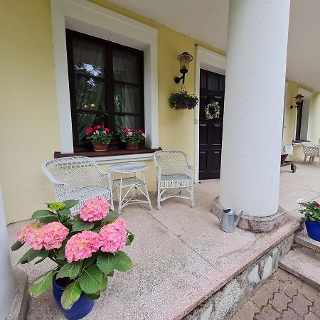 Wrzosowe Siedlisko Villa Czosnow Bagian luar foto